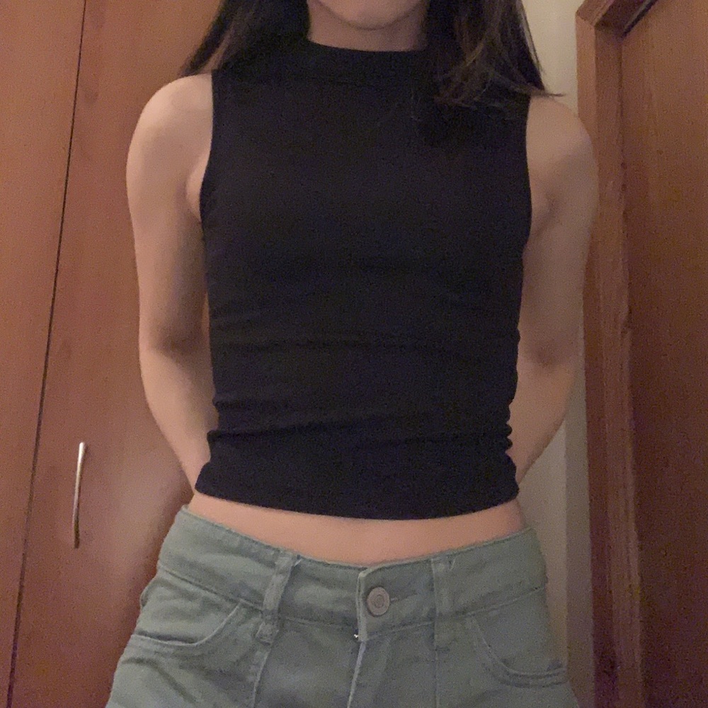 H&M crop top